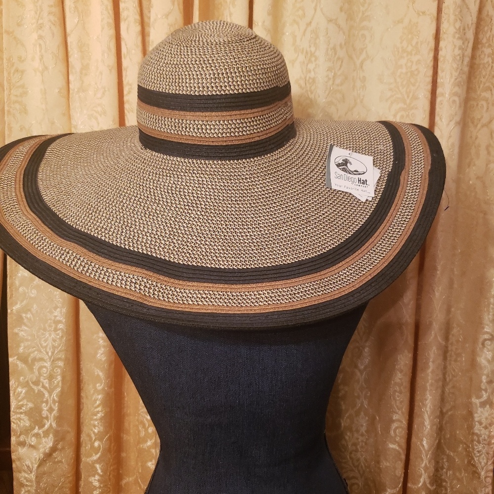 NWT SAN DIEGO HAT COMPANY